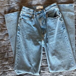 Abercrombie 90s Ultra Straight High Rise Jean Curve Love Extra Long